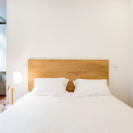 Downtown Wonder Flat W/ Ac By Lovelystay Porto Bagian luar foto
