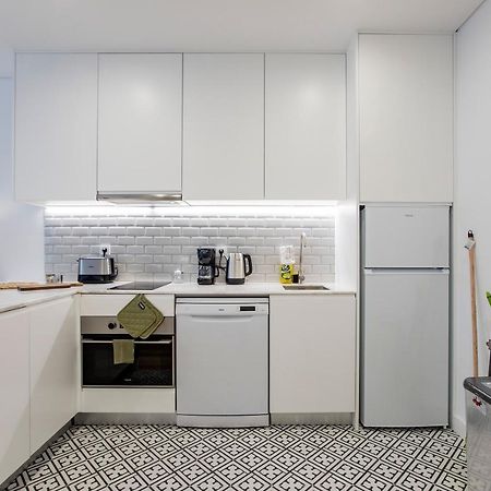 Downtown Wonder Flat W/ Ac By Lovelystay Porto Bagian luar foto