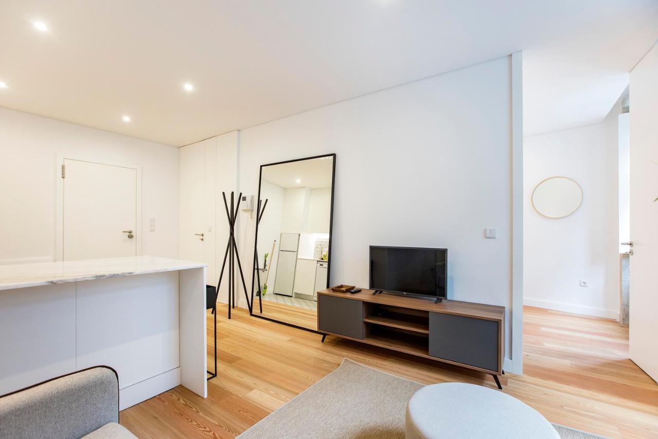 Downtown Wonder Flat W/ Ac By Lovelystay Porto Bagian luar foto