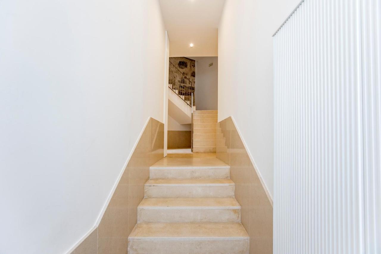 Downtown Wonder Flat W/ Ac By Lovelystay Porto Bagian luar foto